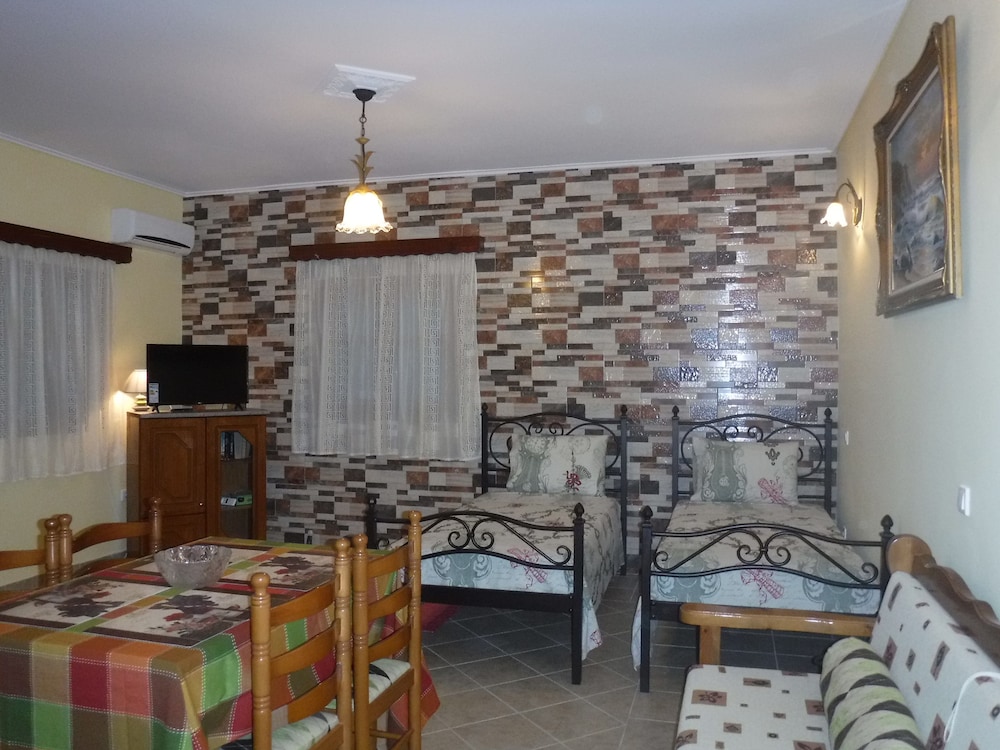 Family Apartment - In-Room Kitchen