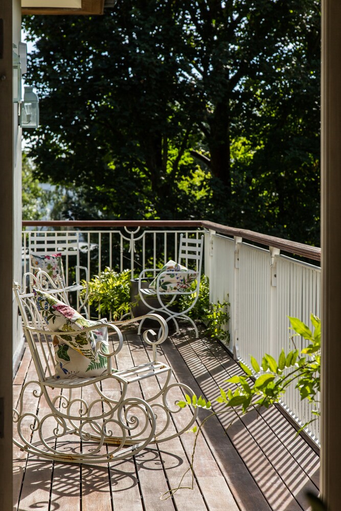 발코니 (아파트 (14 Bedroom, Millfield Lane))