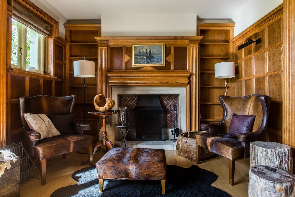 거실 (아파트 (14 Bedroom, Millfield Lane))