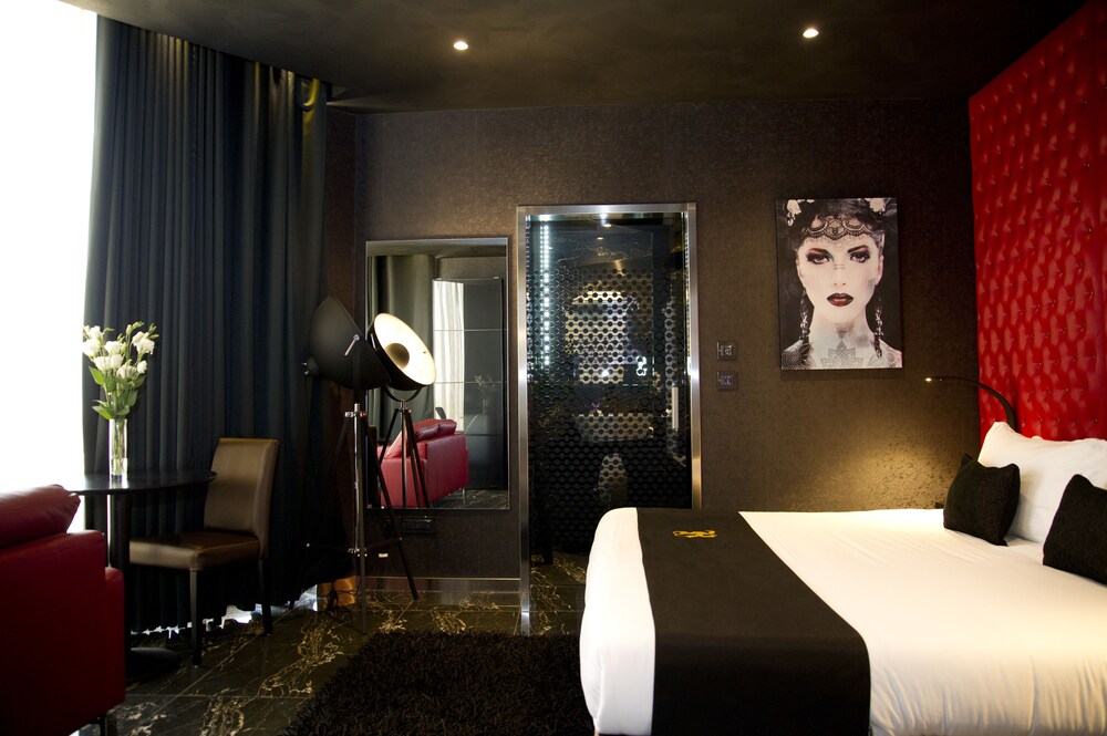 Guestroom