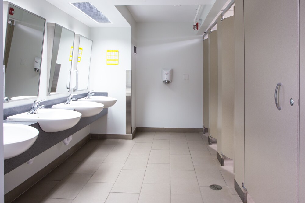 Basic Single Room, Shared Bathroom (Residence) - Bathroom