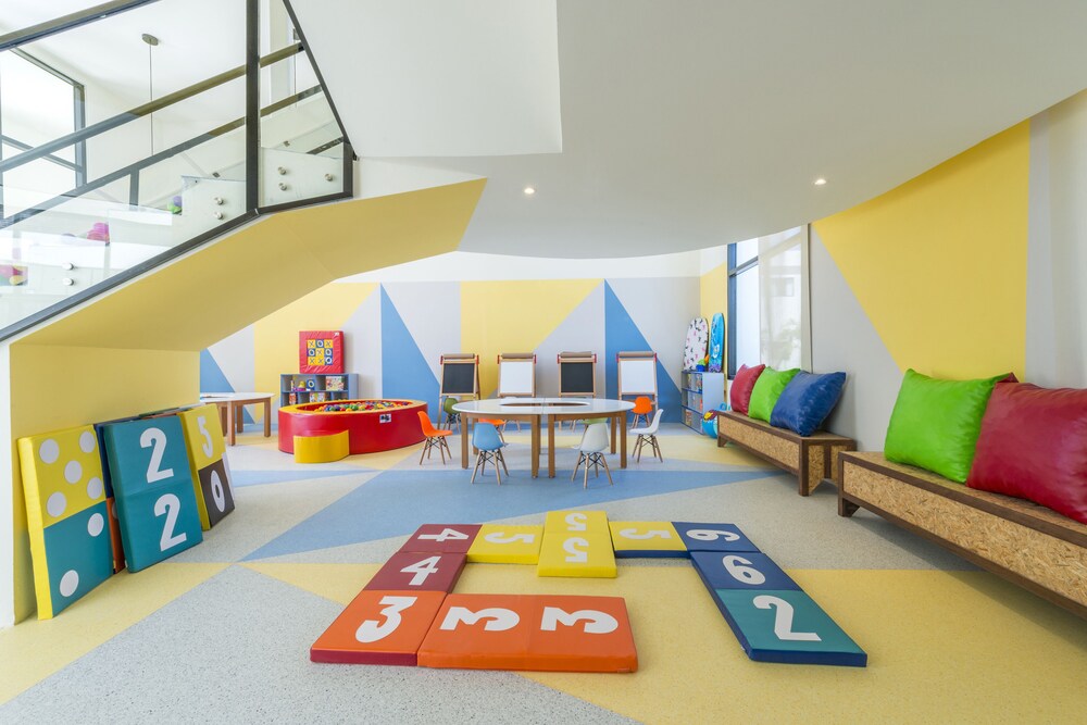 Childrens Play Area - Indoor