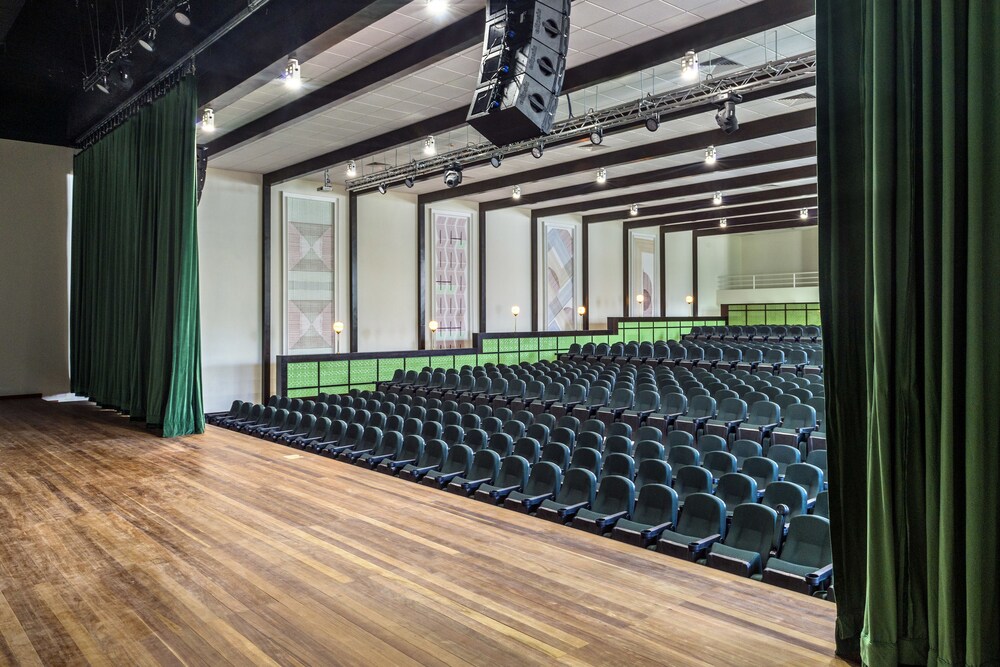 Theater Show