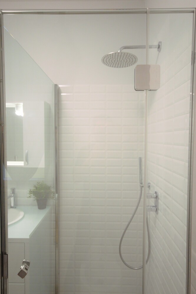 Doccia (Appartamento Exclusive, 2 camere da letto, non fumatori, cucina)