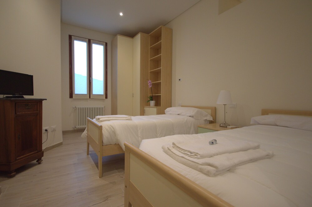 Camera (Appartamento Grand, 2 camere da letto (Location: Via Sant'Antonino 23))