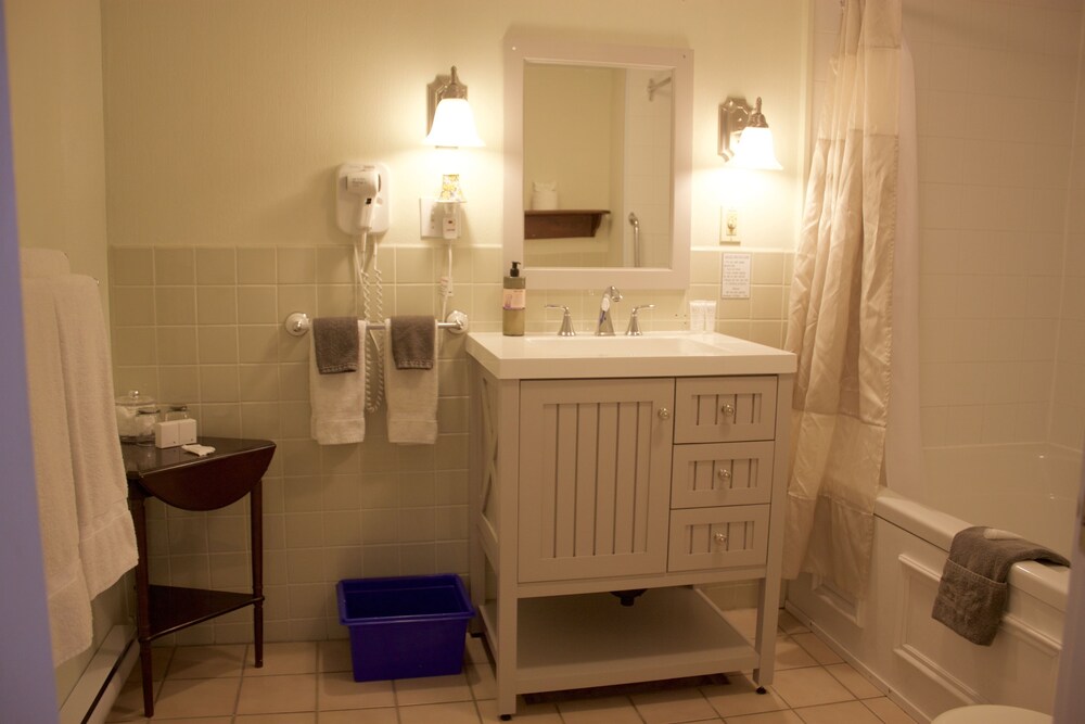 Jetted Tub