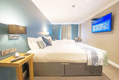 Dolphin Rooms
