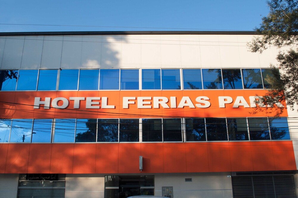 Fachada del hotel