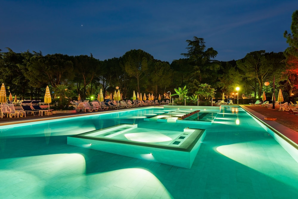 Piscina all'aperto