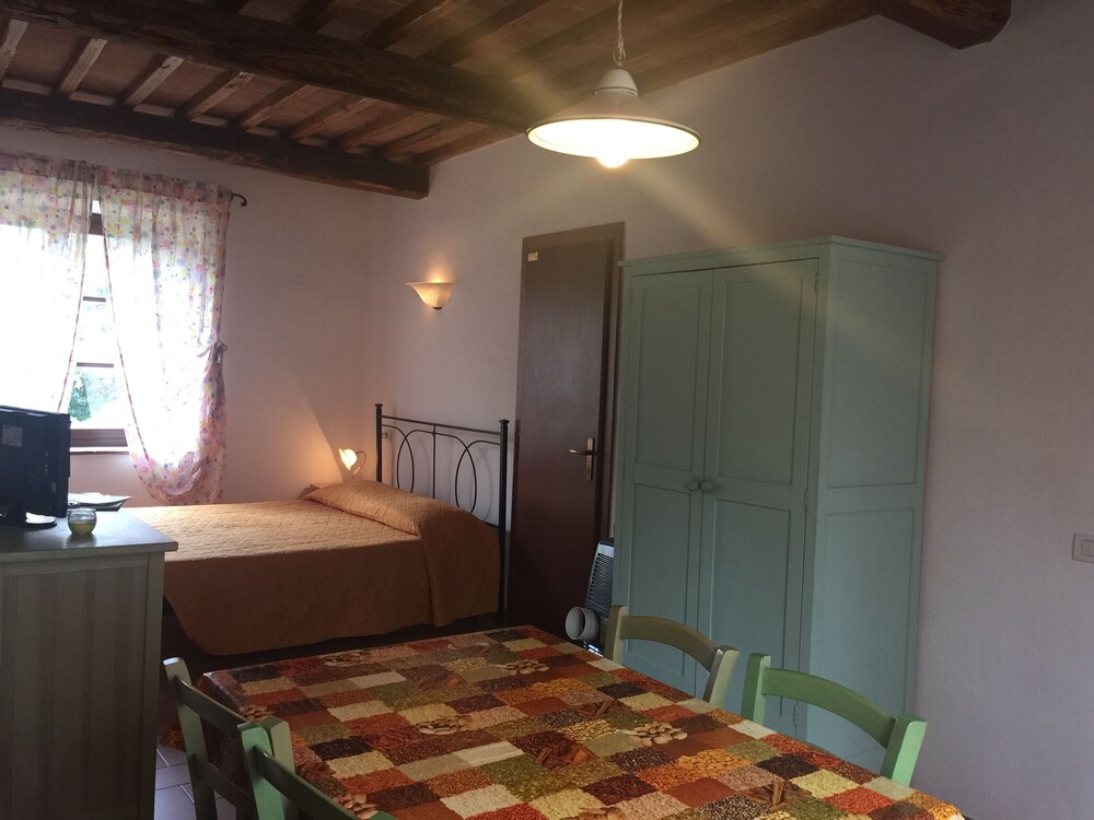 Studio - Guestroom