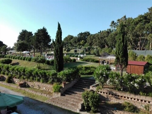 Childrens Play Area - Outdoor