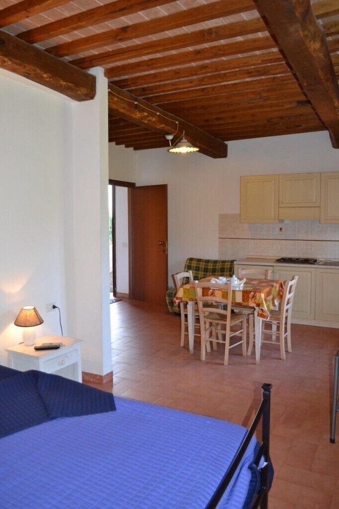 Studio - Guestroom