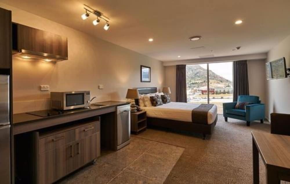Executive Studio, 1 King Bed - Guestroom