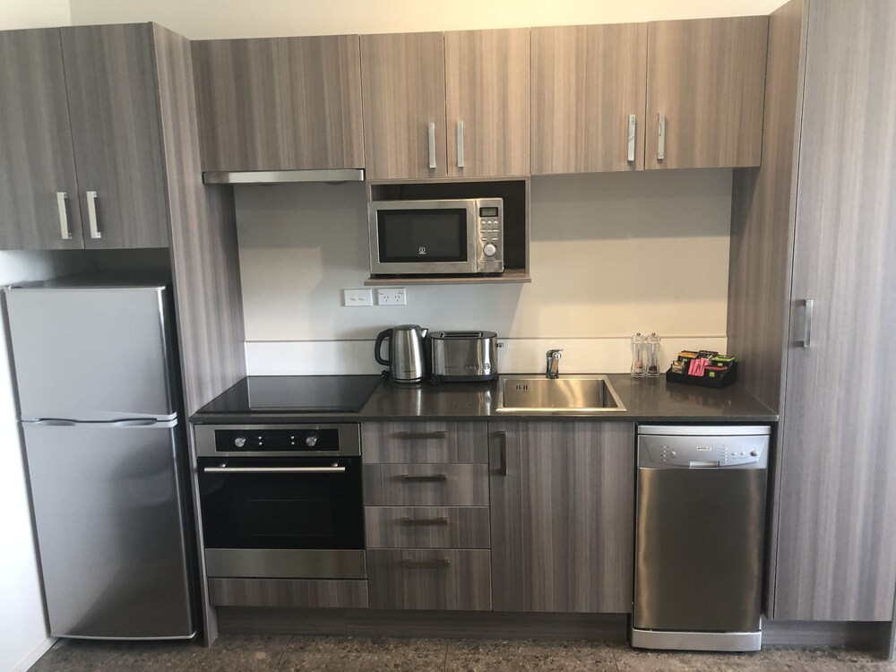 2-Bedroom Premier Apartment - In-Room Kitchen
