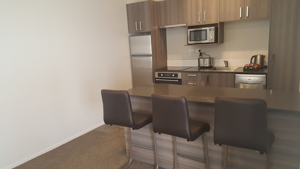 3-Bedroom Penthouse Apartment - In-Room Kitchen