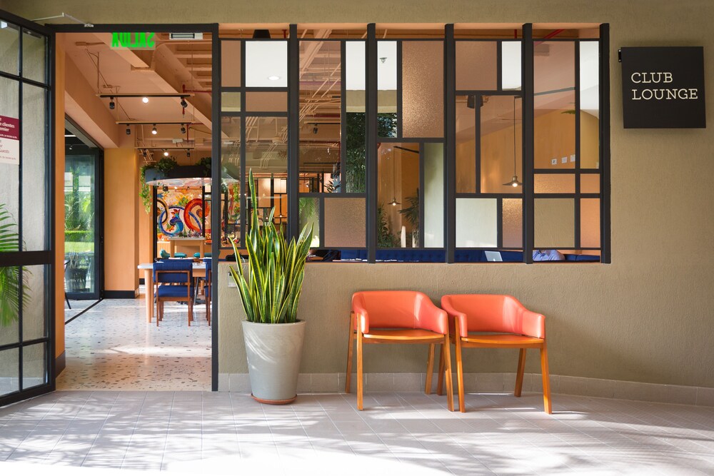 Hotel Lounge