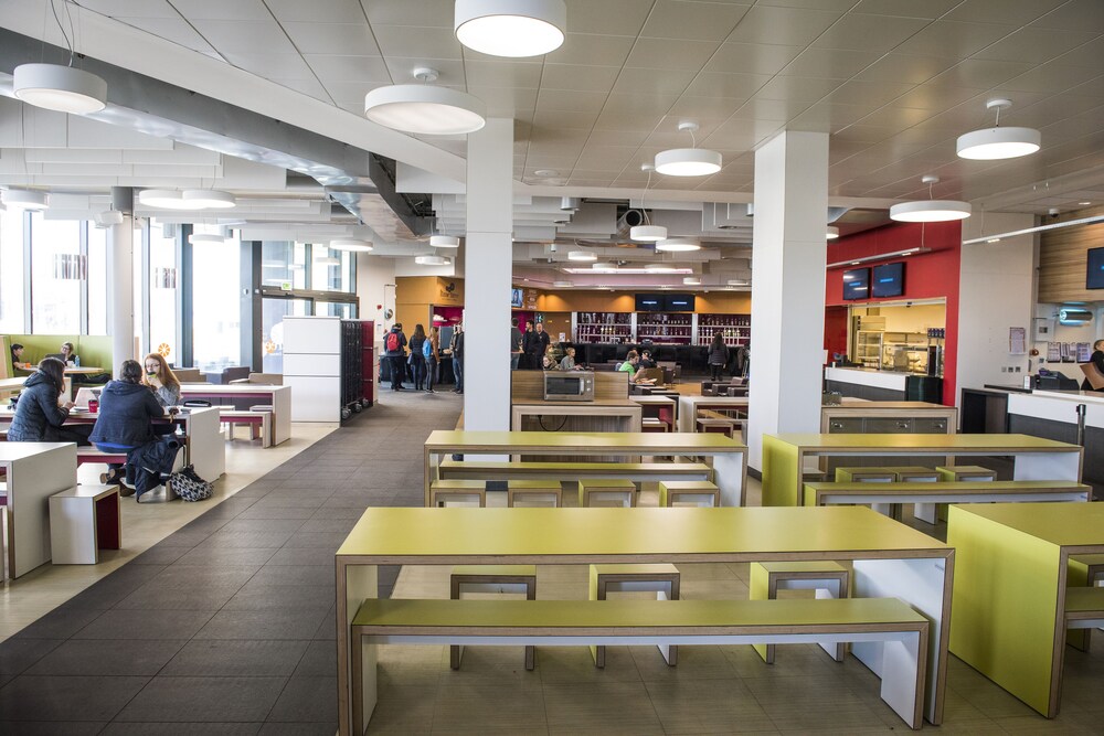 Food Court