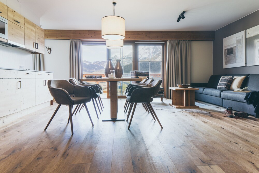 거실 (컴포트 아파트, 침실 2개 (Family Apartment L))