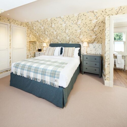 Loch Lomond Arms Hotel