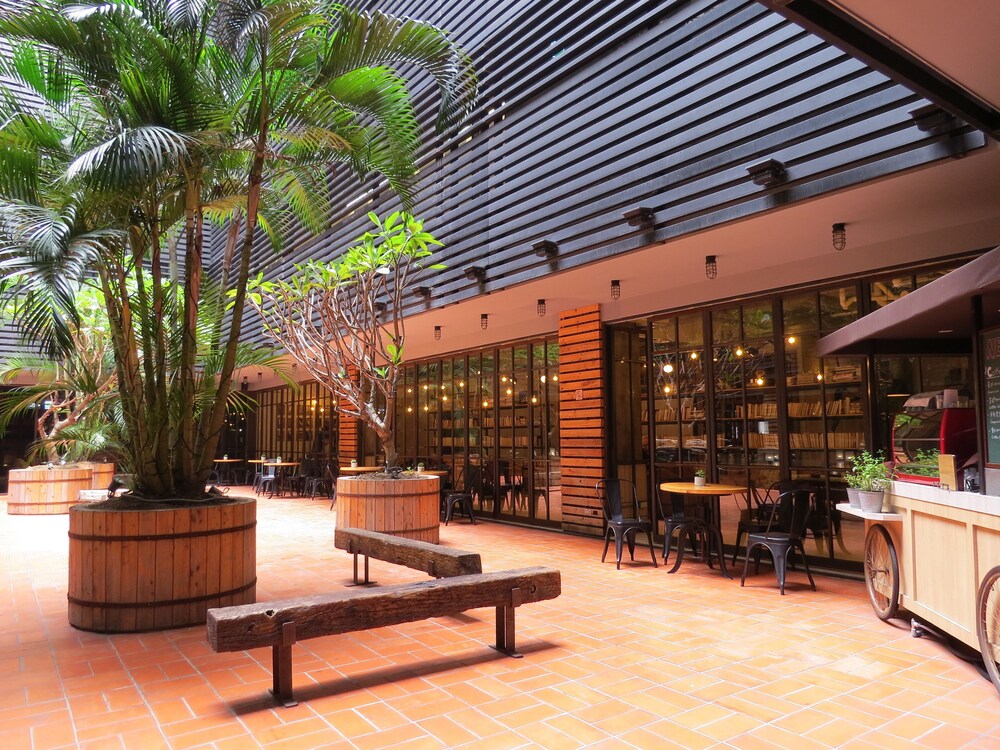 Courtyard View