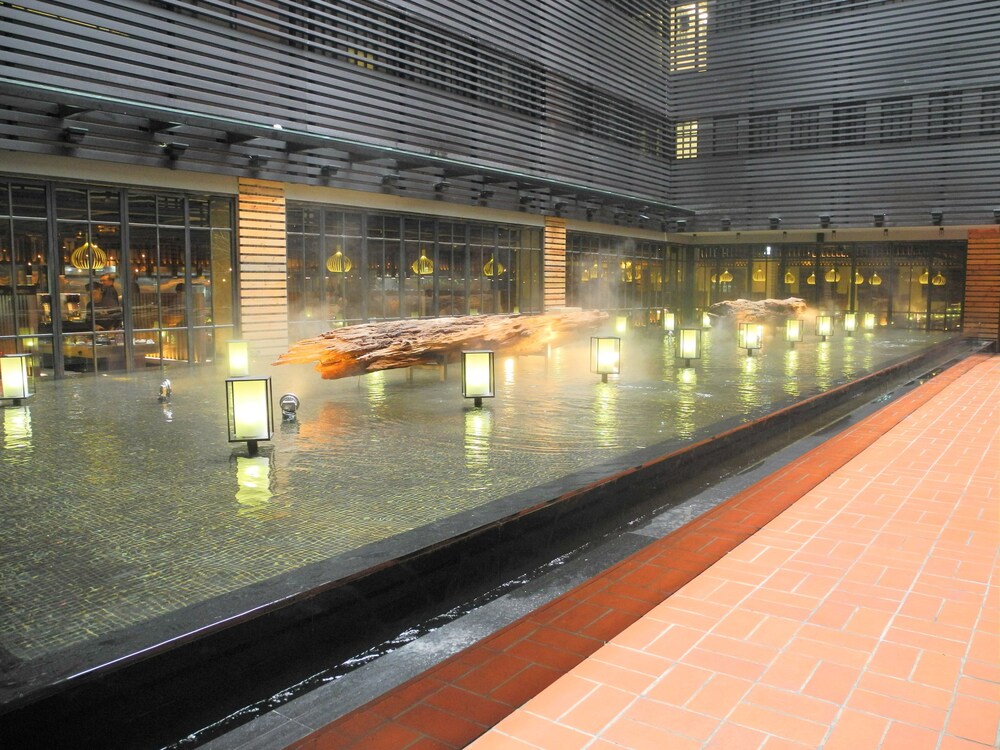 Courtyard View
