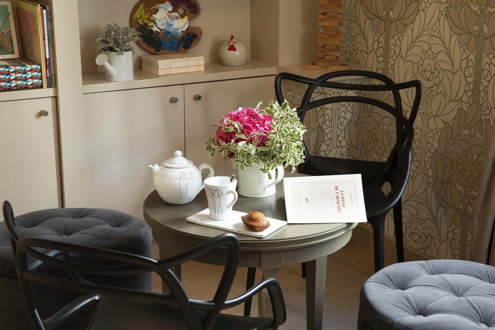 Lobby sitting area, Grand Hotel des Balcons