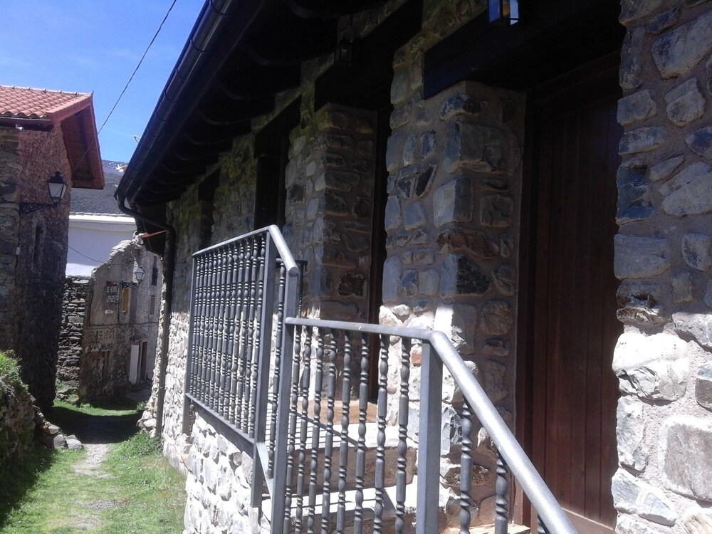 Fachada del hotel