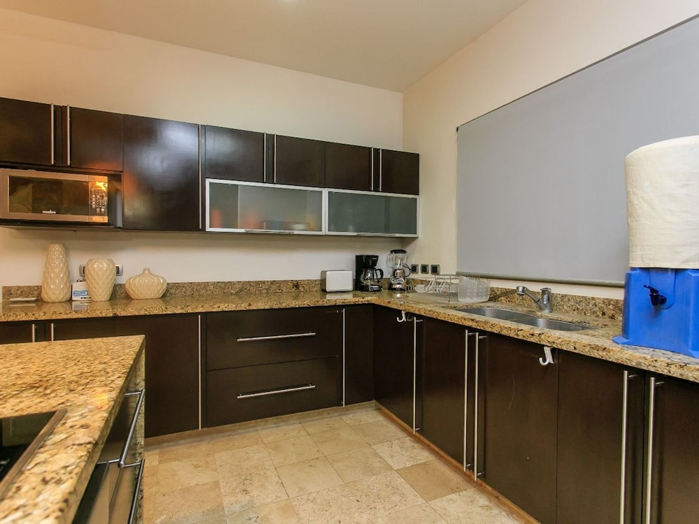 객실 내 주방 (아파트, 침실 2개, 욕조, 시내 전망 (Mamitas 1102 - 2 Bedrooms & Terrace))