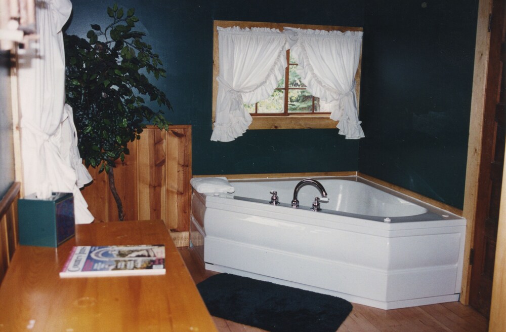 Jetted Tub