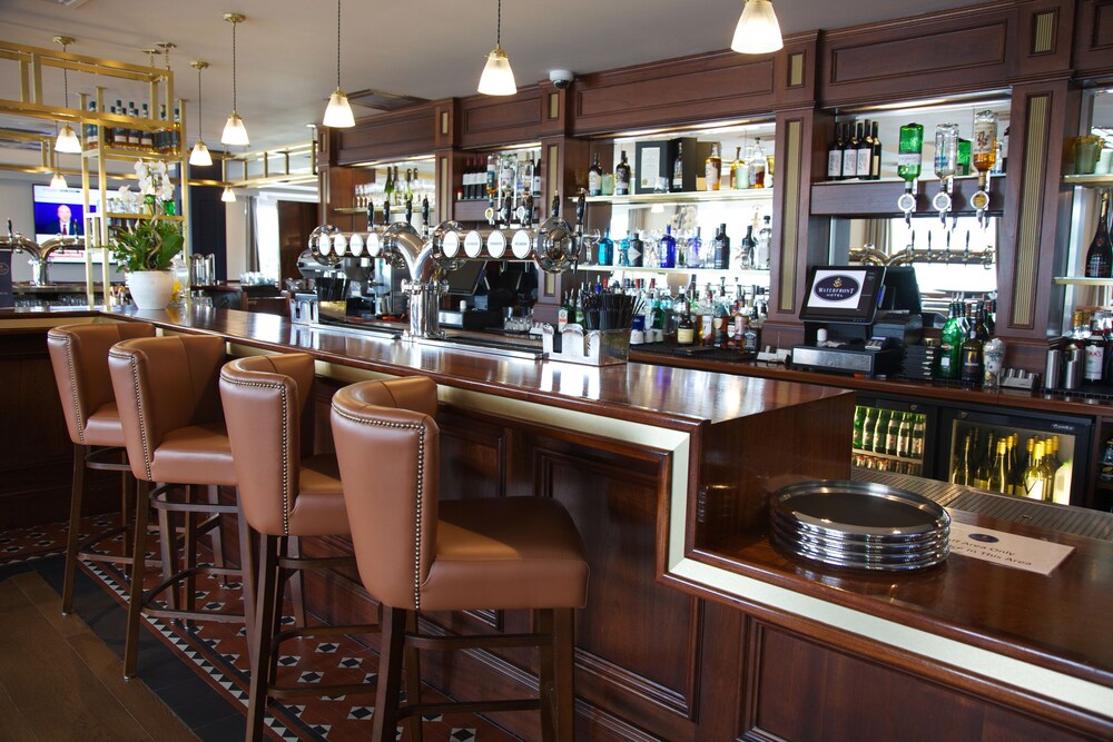 Hotel Lounge