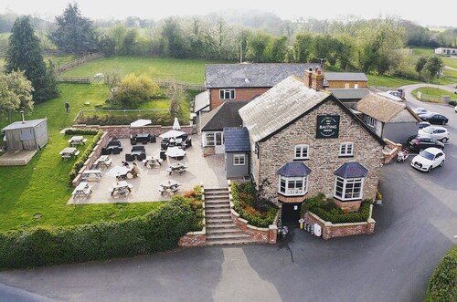 The Baiting House and Lodges