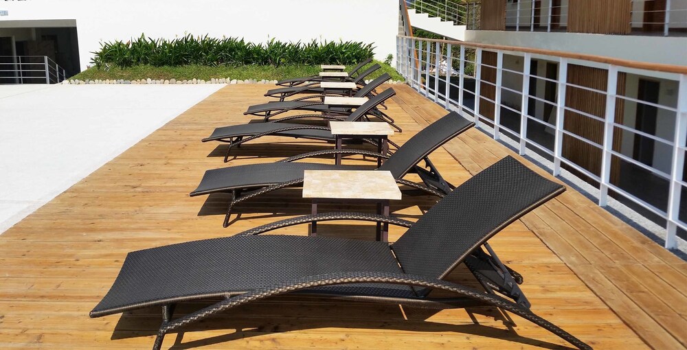 Sundeck