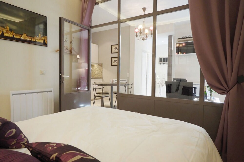 Saint Germain Elegant suite - Guestroom