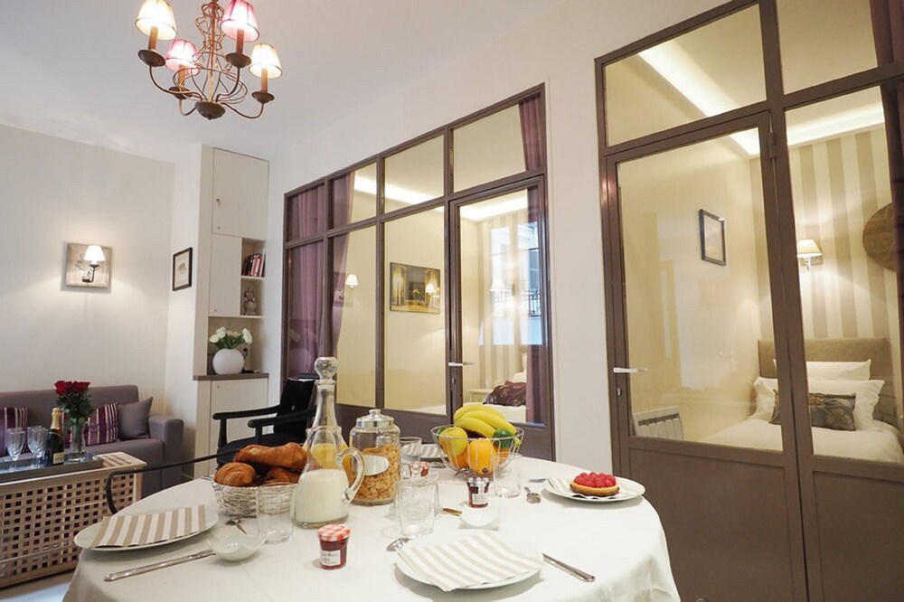 Saint Germain Elegant suite - Guestroom
