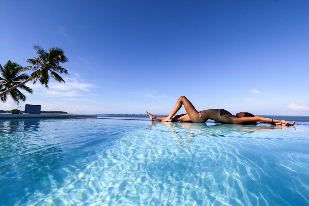 Infinity Pool