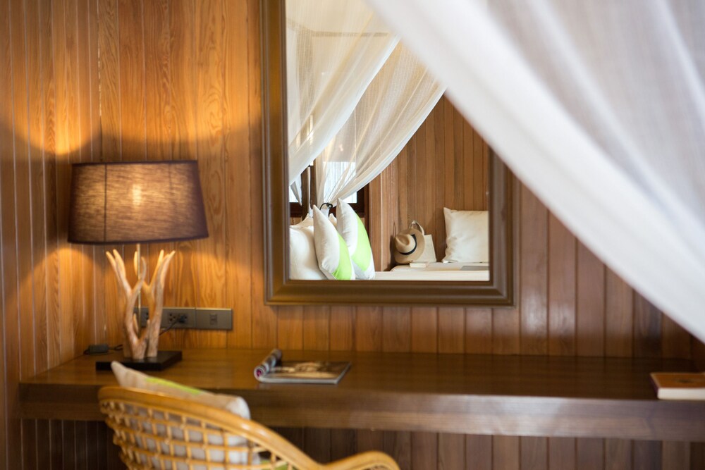 객실 (Beachfront Pool Villa)