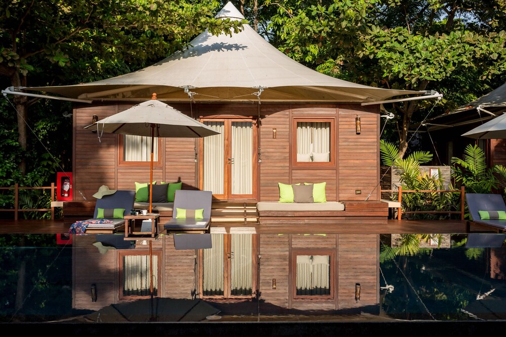 객실 (Tented Villa)