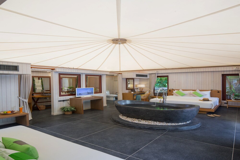 객실 (Tented Villa)