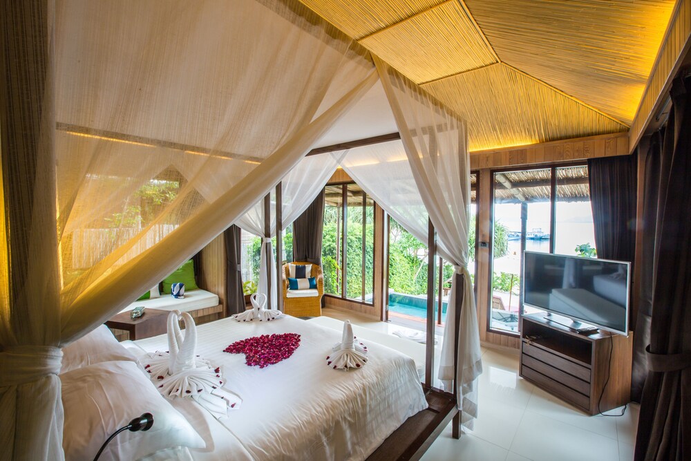 객실 전망 (Beachfront Pool Villa)