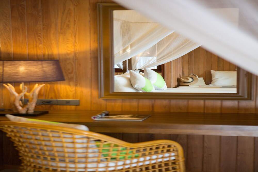 객실 (Beachfront Pool Villa)