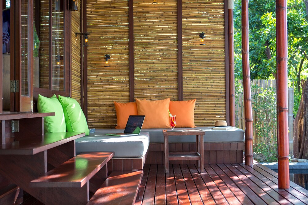 객실 (Beachfront Pool Villa)