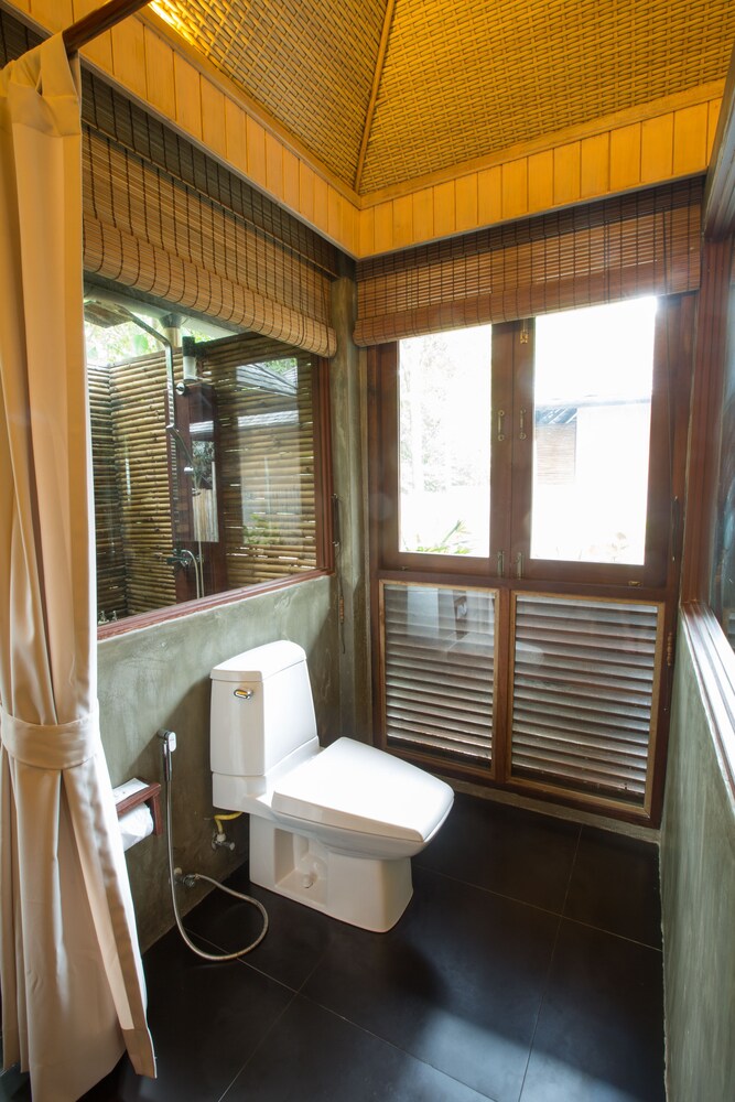 욕실 샤워 시설 (Pool Villa)