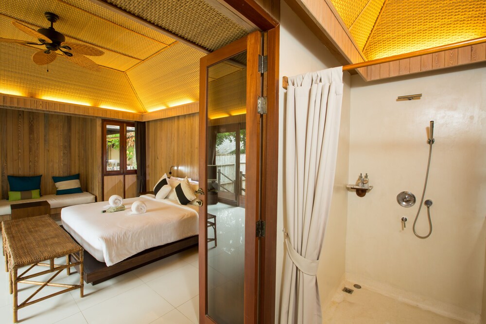 욕실 샤워 시설 (Sala Villa)