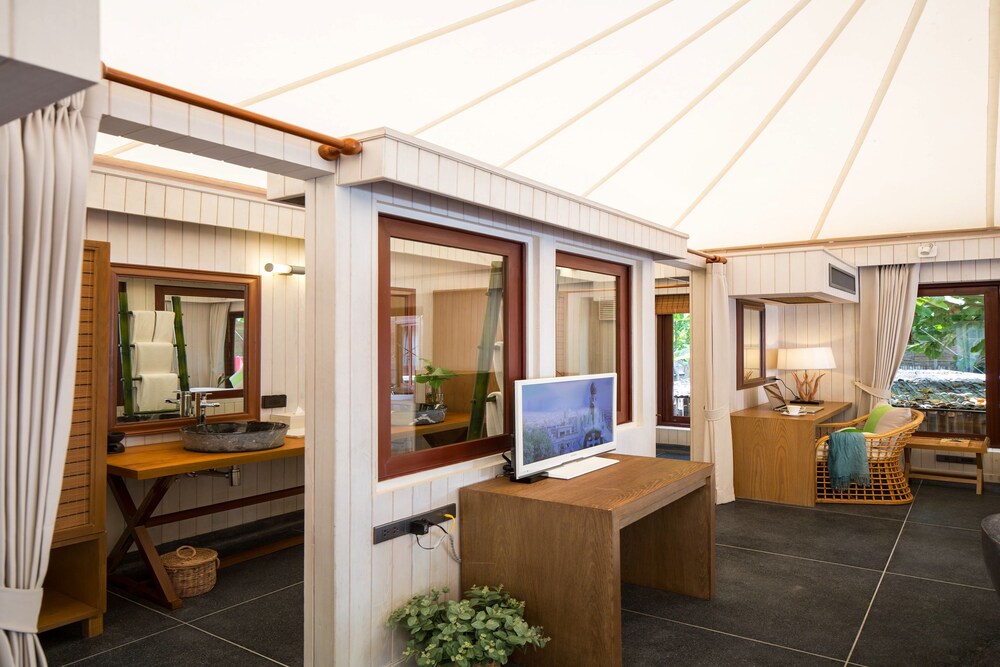 객실 (Tented Villa)