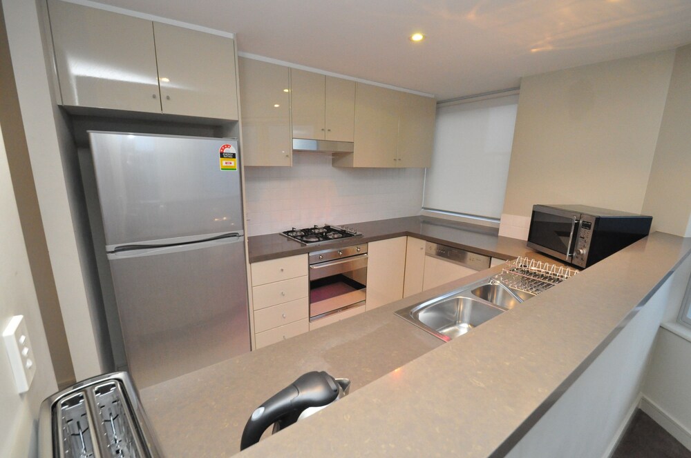 North Sydney 2207 Ber Furnished Apartment - Private Kitchen