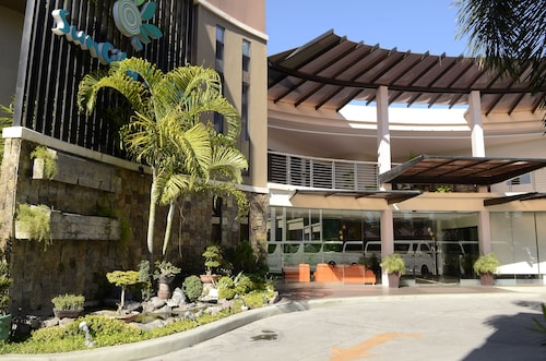 Sun City Suites