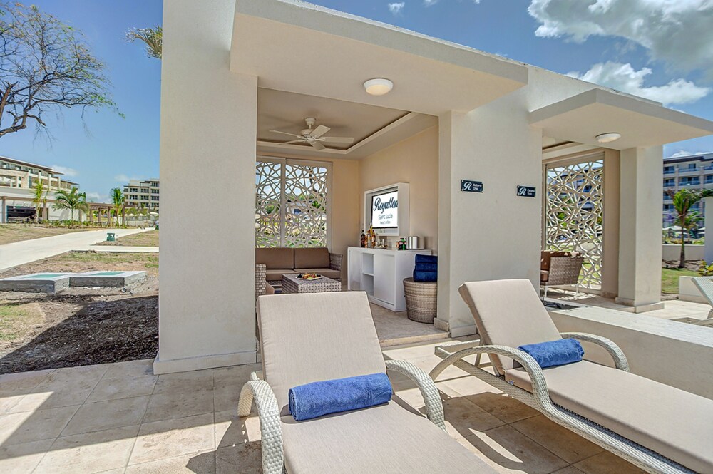 Sundeck