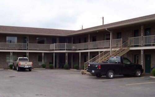 Hometown Inn