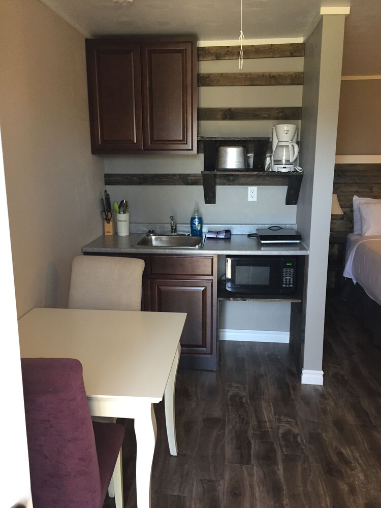 In-Room Kitchenette