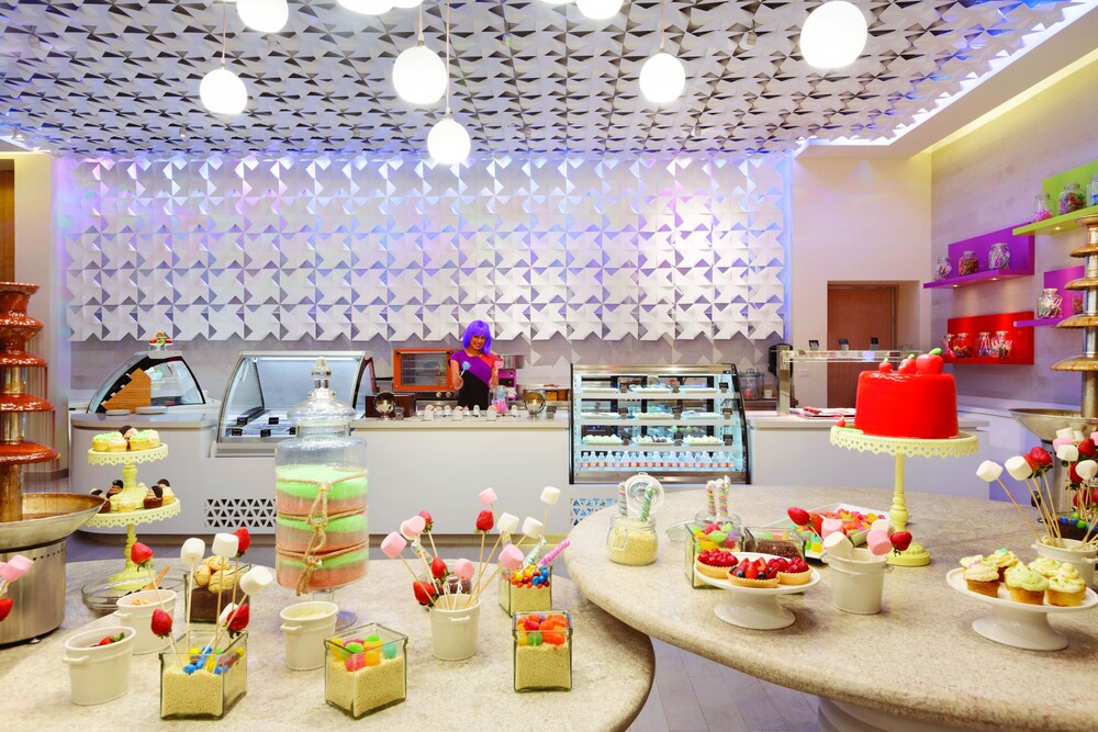 Snack Bar